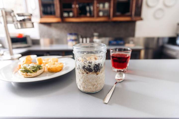 Breakfast/Coffee Service 124 of 158