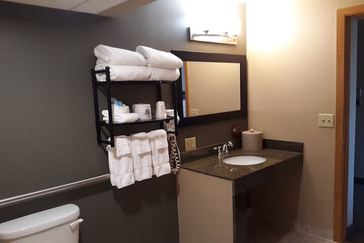 Room 56 of 76