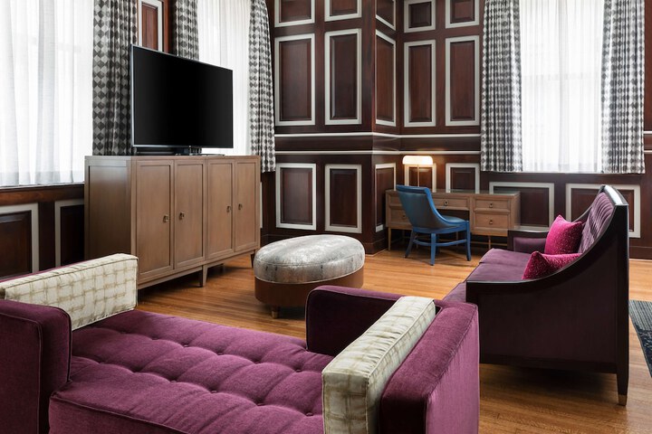 Room 14 of 41