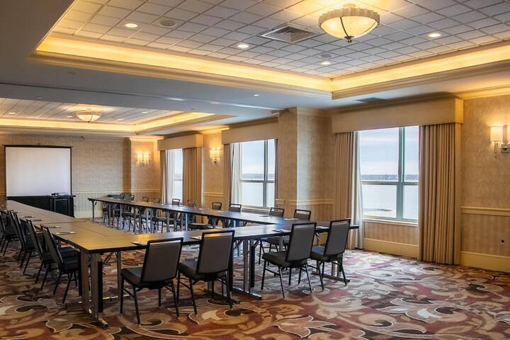 Hilton Madison Monona Terrace