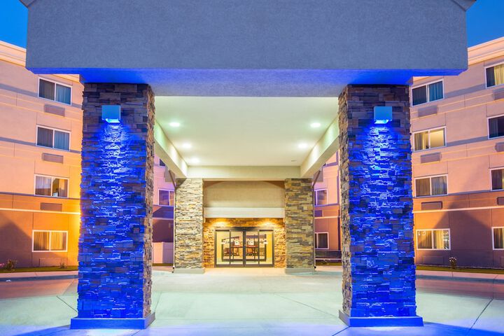Hotel 3 of 27