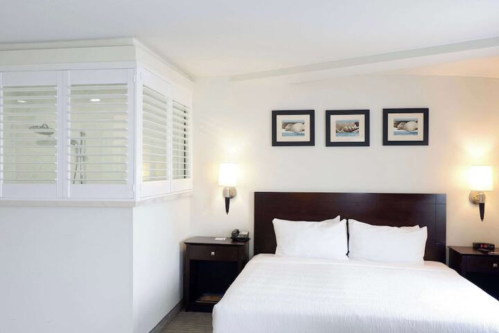 Room 48 of 89