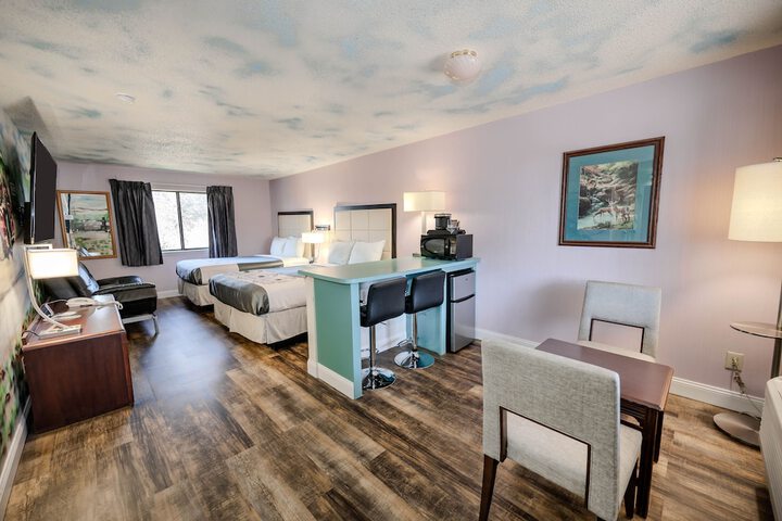 River Oak Inn