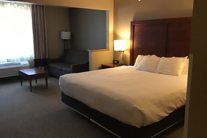 Room 16 of 39