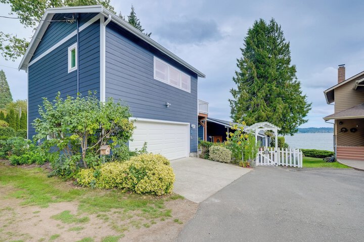 Bremerton Studio w / Bay View: Beach Access!