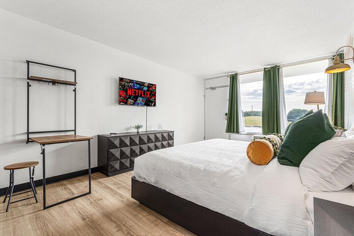 Room 34 of 52