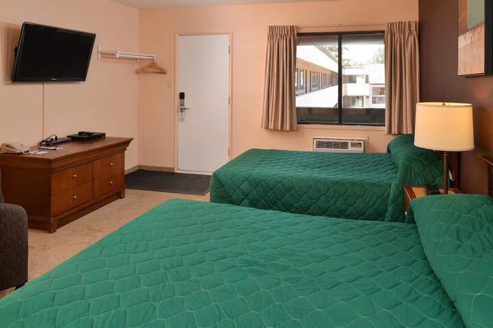 Room 10 of 35