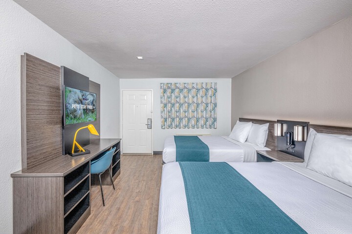 Room 21 of 24