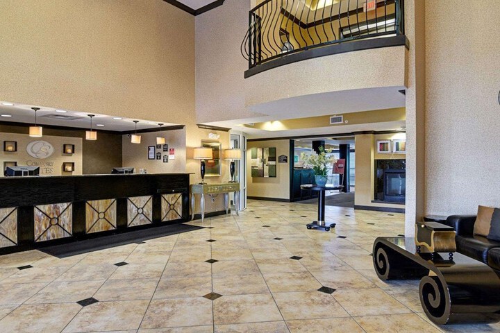 Hotel Interior 11 of 32