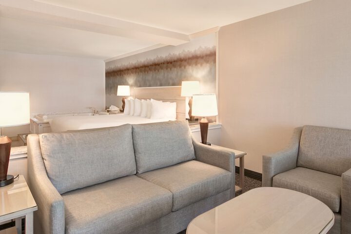 Room 40 of 99