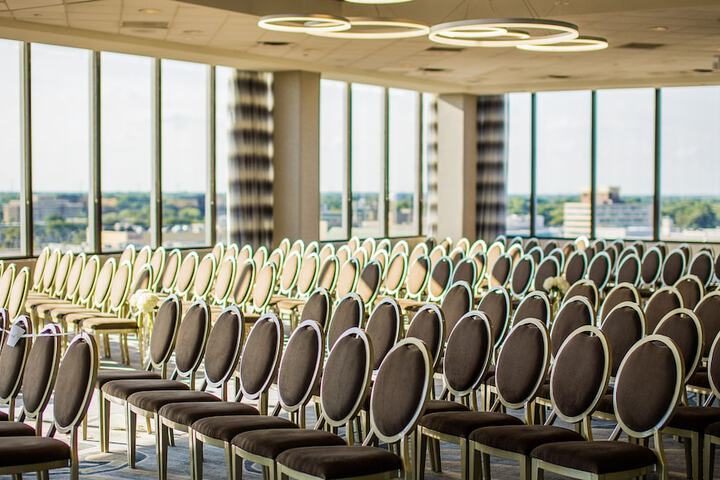 DoubleTree by Hilton Chicago - North Shore Conference Center