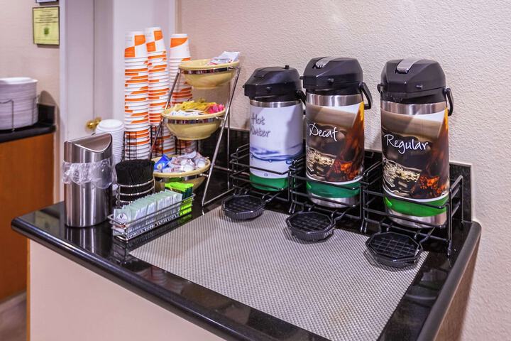 Breakfast/Coffee Service 38 of 42