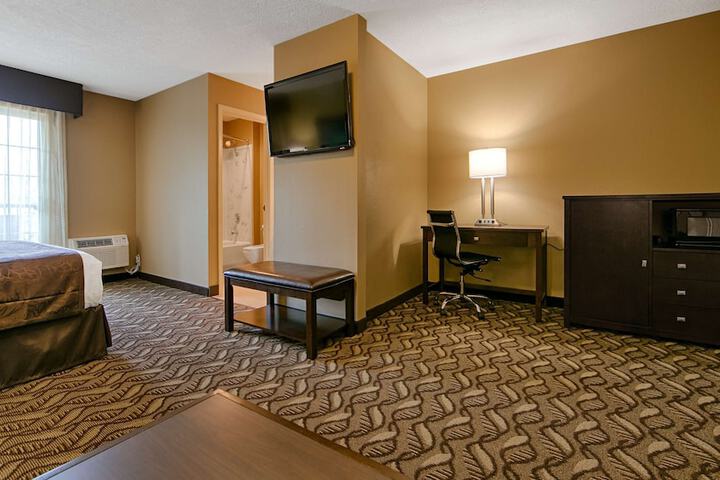 Room 8 of 31