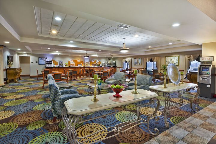 Hotel 11 of 121