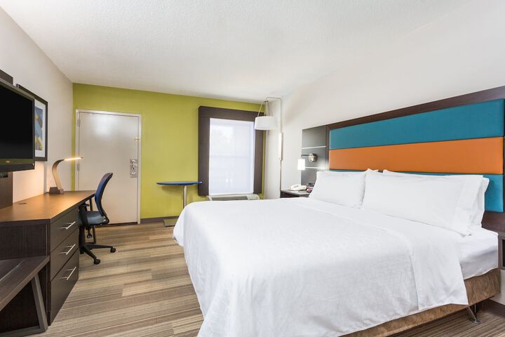 Holiday Inn Express Plymouth by IHG