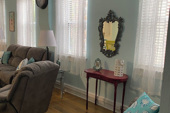 Room 75 of 98