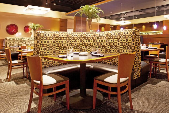 Holiday Inn Bloomington-Airport by IHG