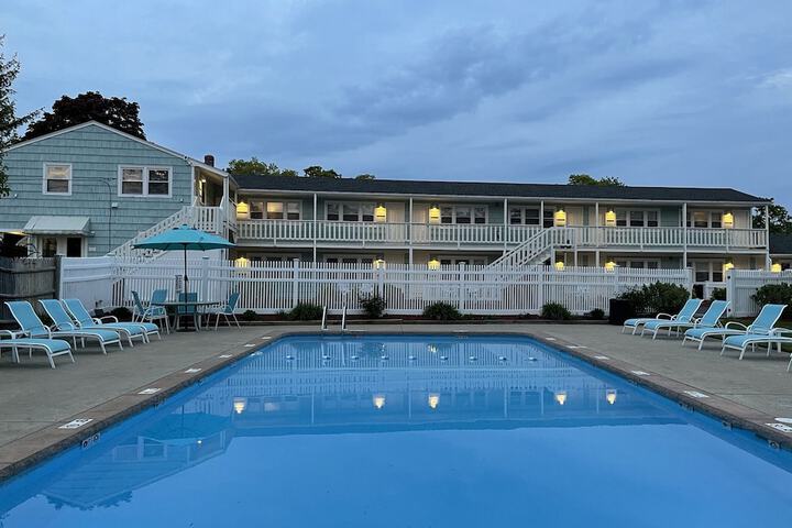 The Escape Inn