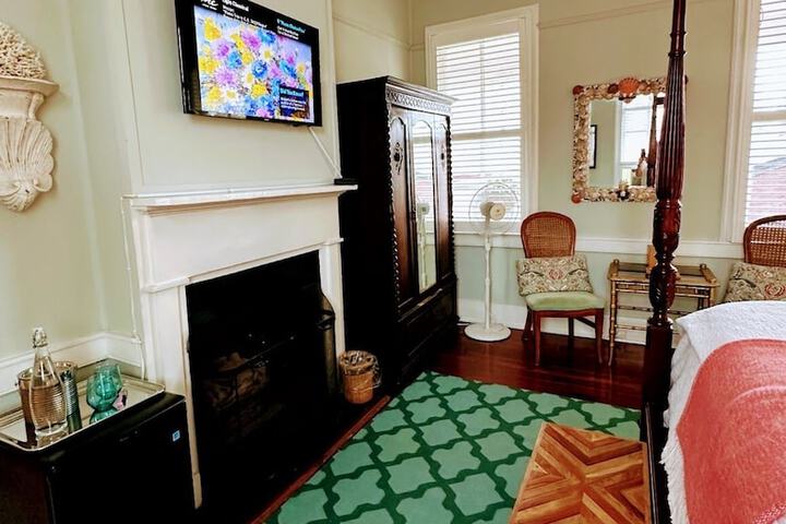 Room 31 of 51