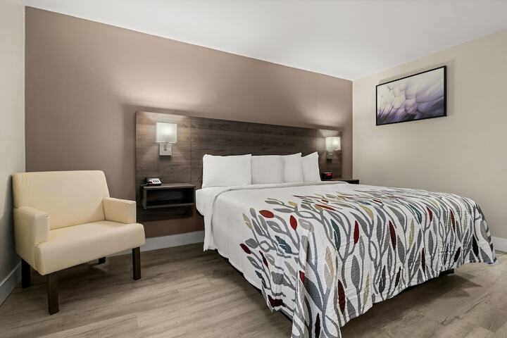 Room 15 of 40