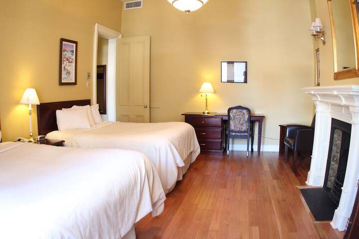 Room 26 of 42