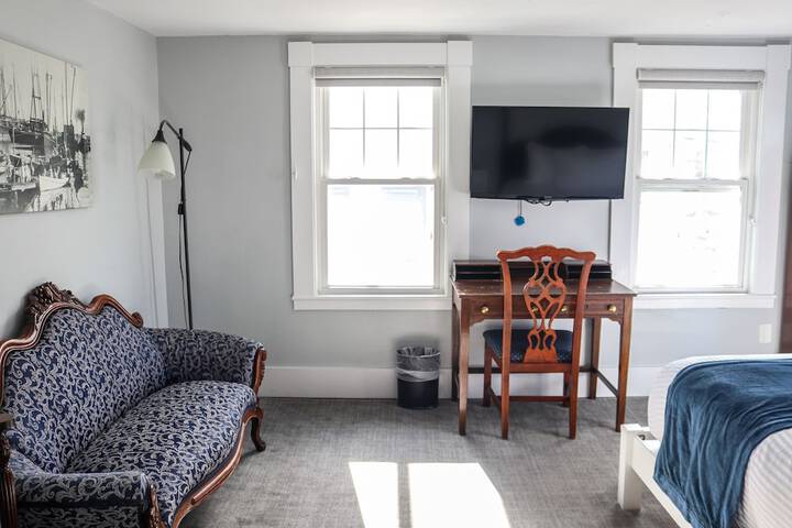 Emerson Inn