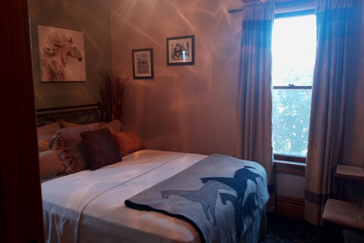 Hitching Horse Inn