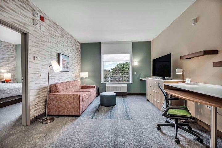 Room 40 of 83