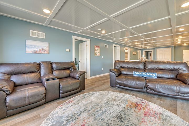Chippewa Falls Getaway w / Community Lake Access!