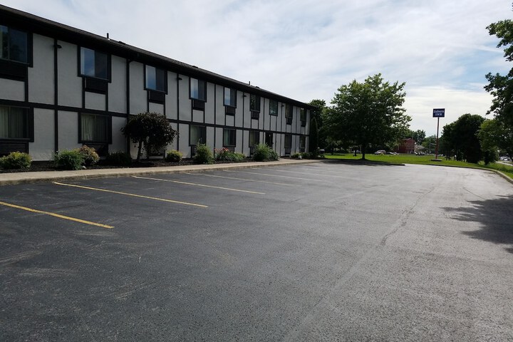 Auburn Inn
