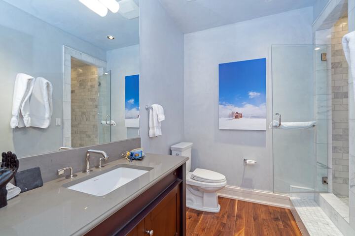 Element 52 Auberge Collection