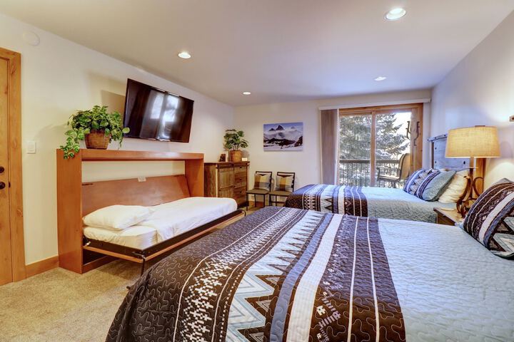 Room 19 of 27