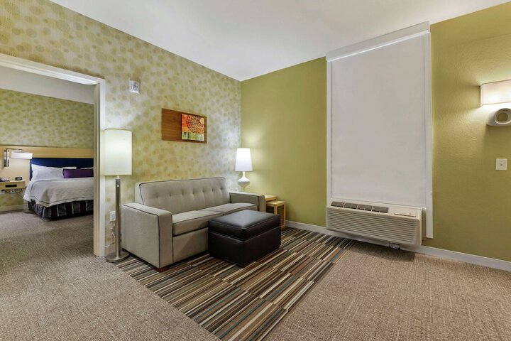 Room 55 of 71