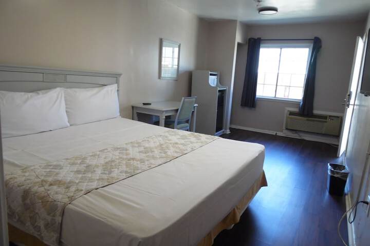 Room 36 of 85