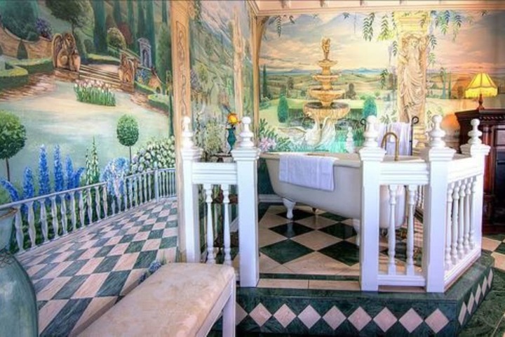 Gingerbread Mansion Inn