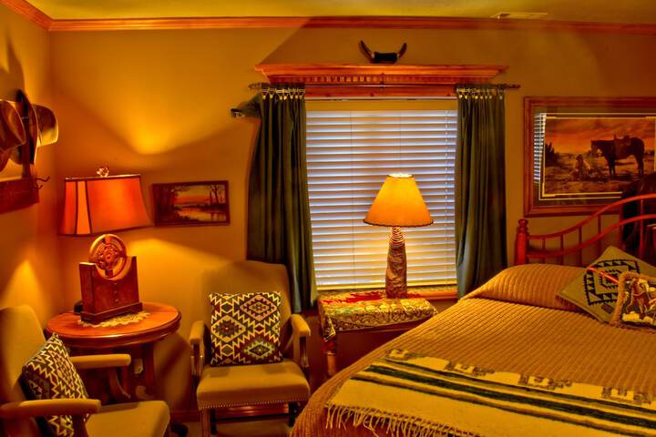 Room 83 of 171