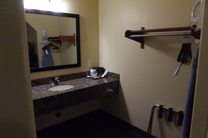 Room 12 of 26
