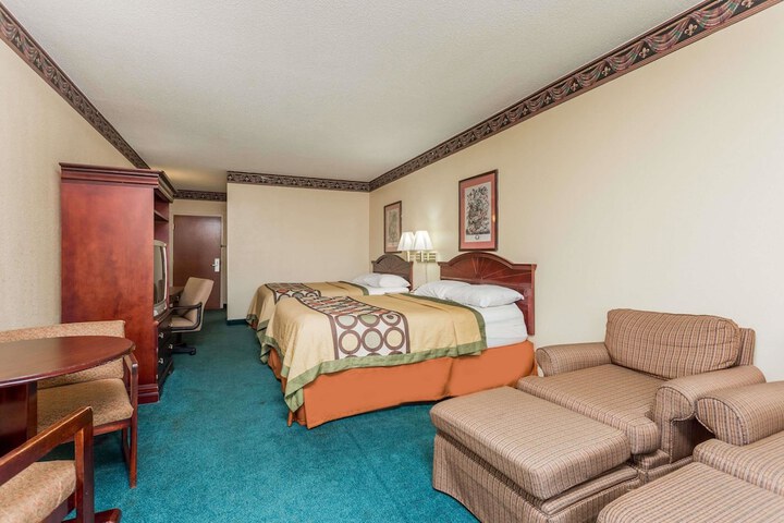 Room 13 of 14