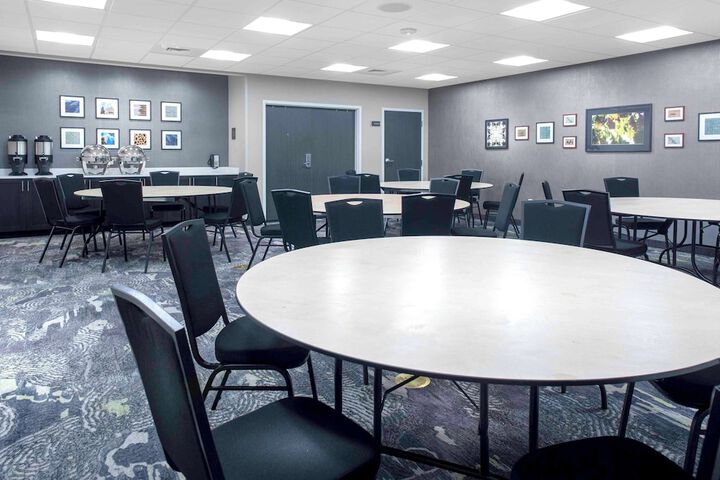 Homewood Suites by Hilton Lansing Eastwood