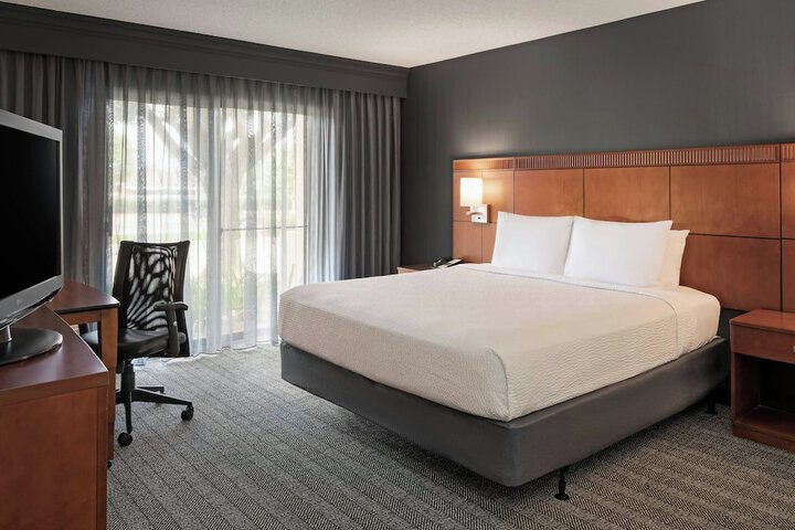 Courtyard by Marriott Anaheim Buena Park