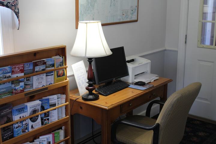 Business Center 135 of 142