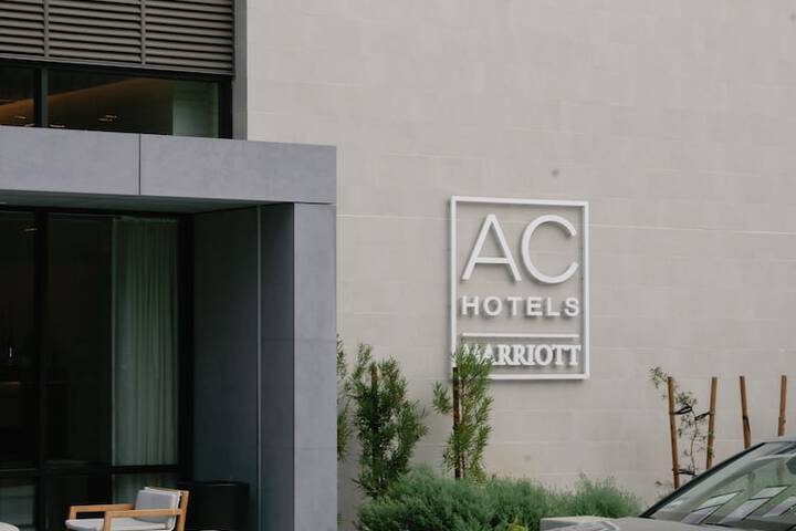 AC Hotel by Marriott Sunnyvale Moffett Park