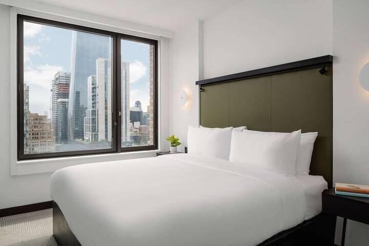 Room 16 of 62