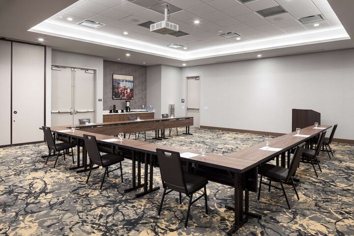 Hilton Garden Inn Madison Downtown