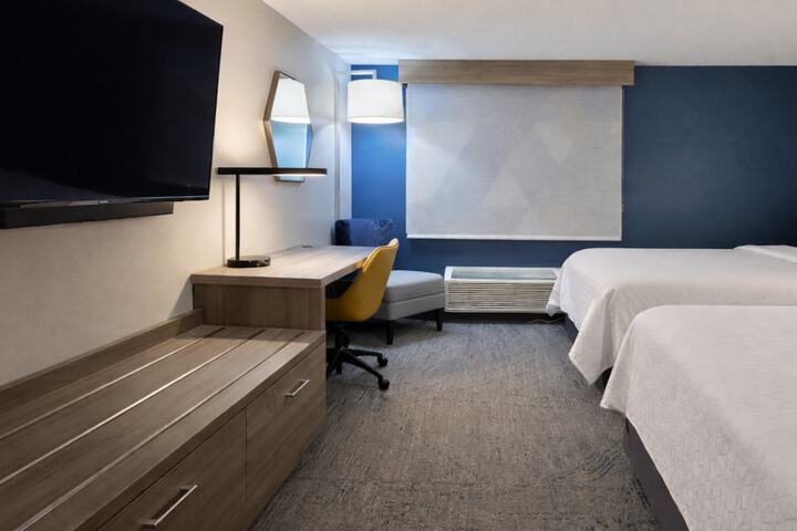 Holiday Inn Express Hotel & Suites St. Paul-Woodbury by IHG