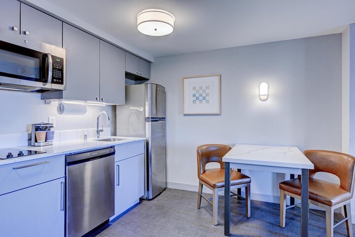 Homewood Suites by Hilton Anaheim-Main Gate Area