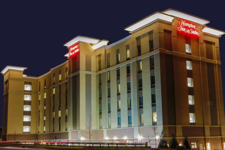 Hotel 3 of 64