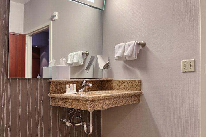 Courtyard by Marriott Harrisburg West / Mechanicsburg