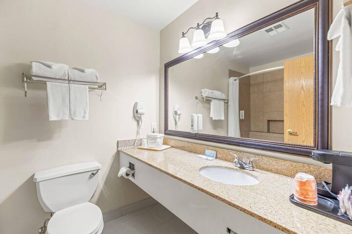 Quality Inn & Suites on the River