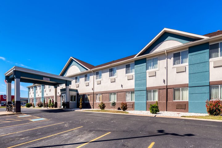 Hotel 4 of 69